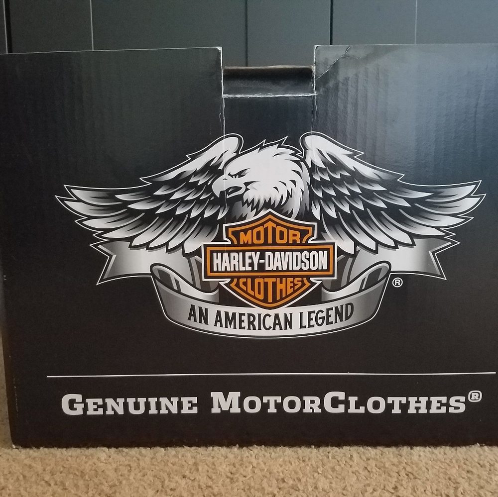 NEW IN BOX HD 3/4 Helmet